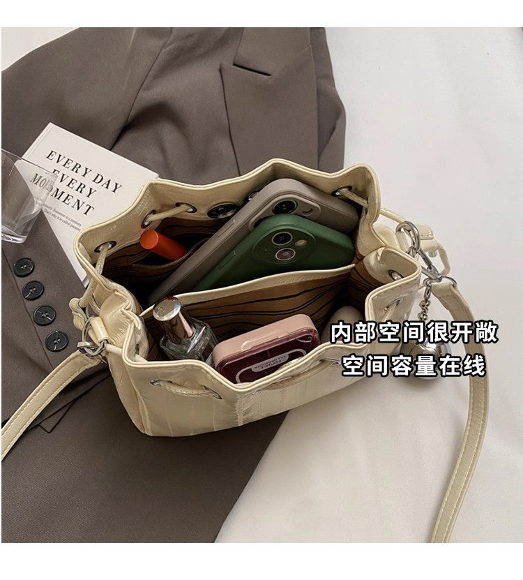 15068 Women's leisure bag