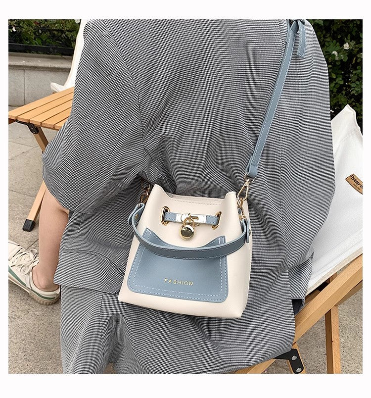 14767 Women's leisure bag