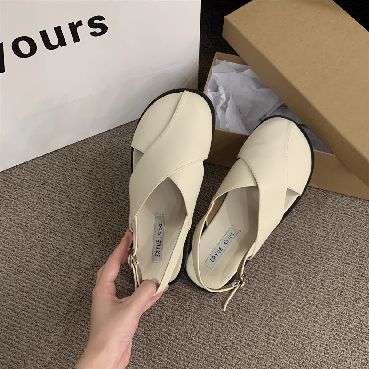 15057 Women's casual shoes