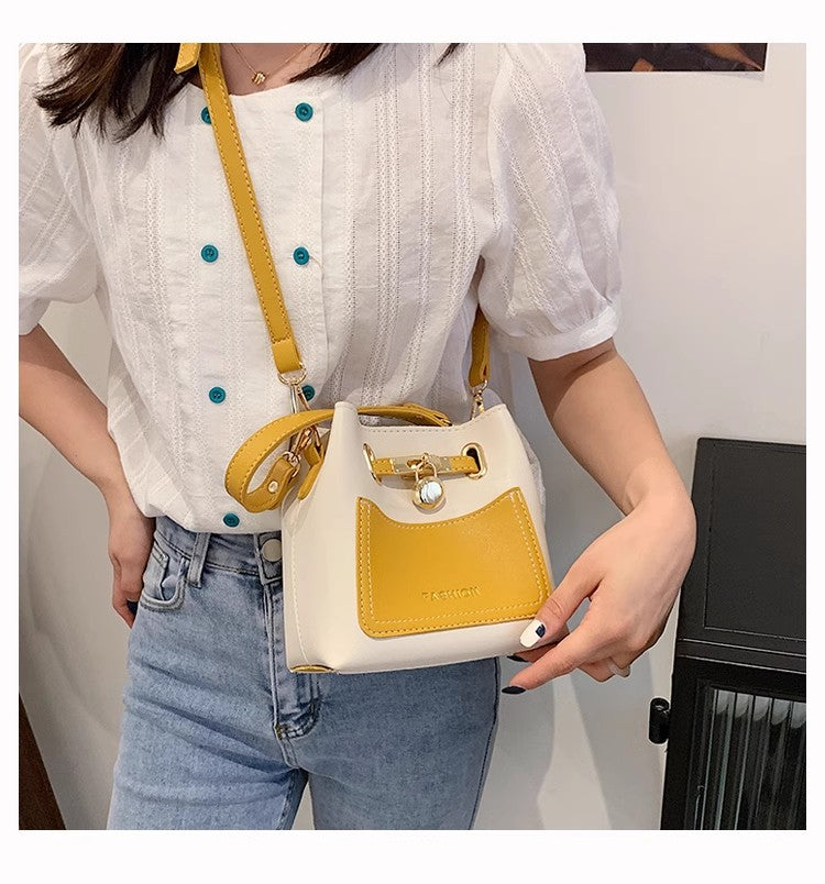 14767 Women's leisure bag
