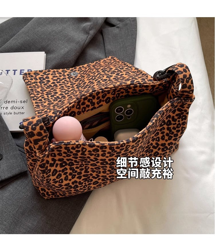 13057 Women's leisure bag